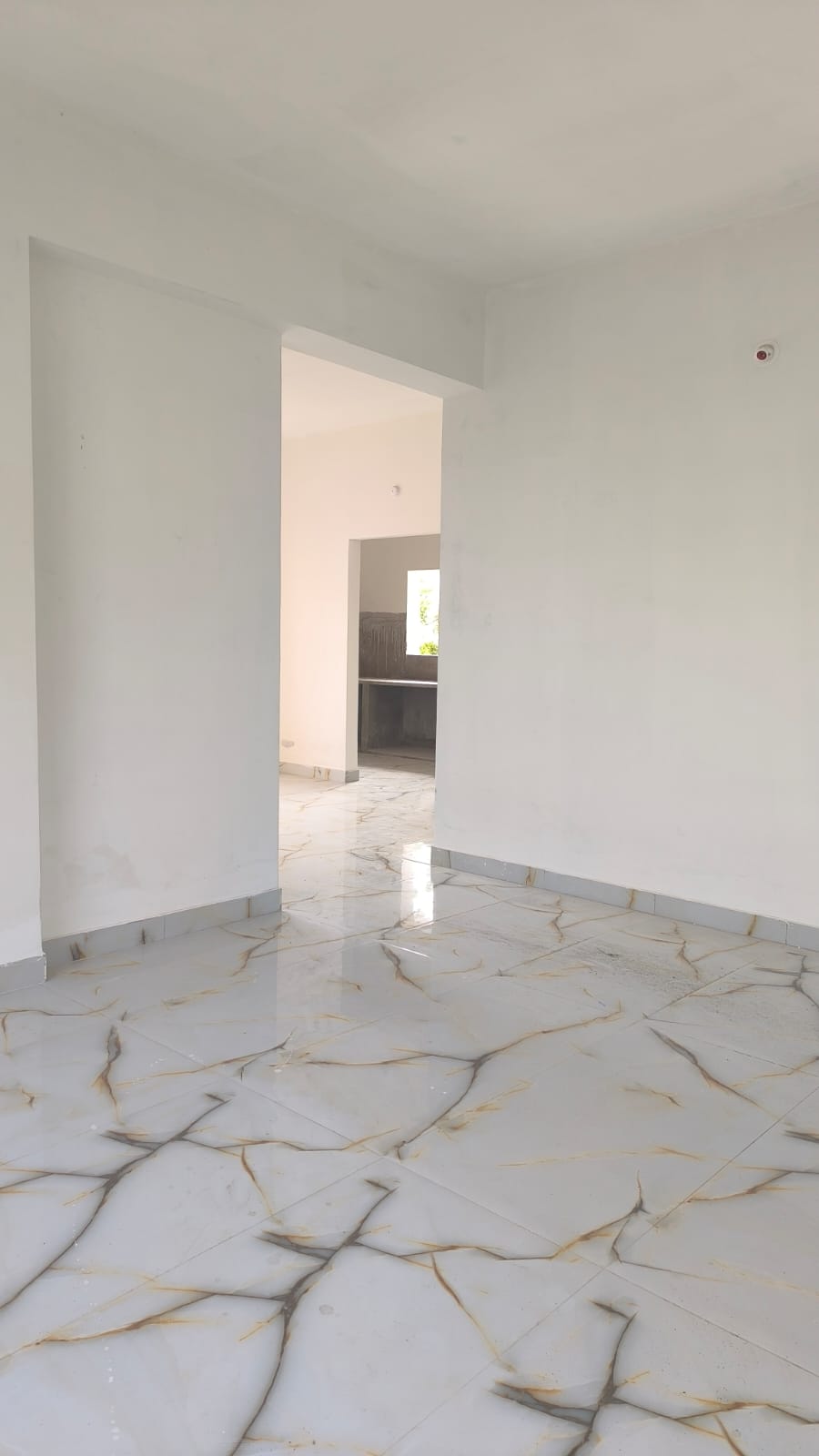 3 BHK Flat for sale in Ta